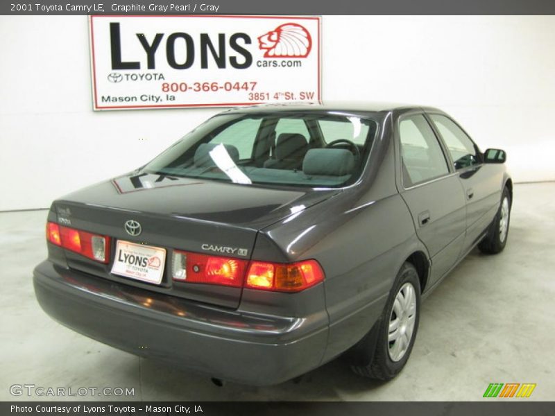 Graphite Gray Pearl / Gray 2001 Toyota Camry LE