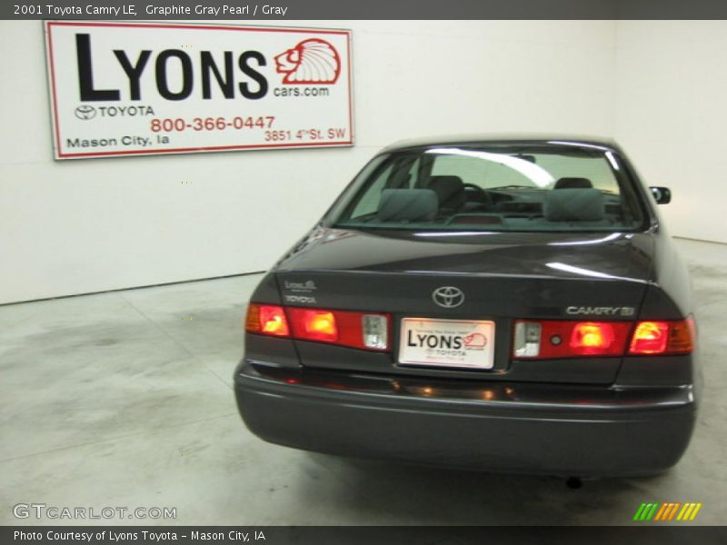 Graphite Gray Pearl / Gray 2001 Toyota Camry LE
