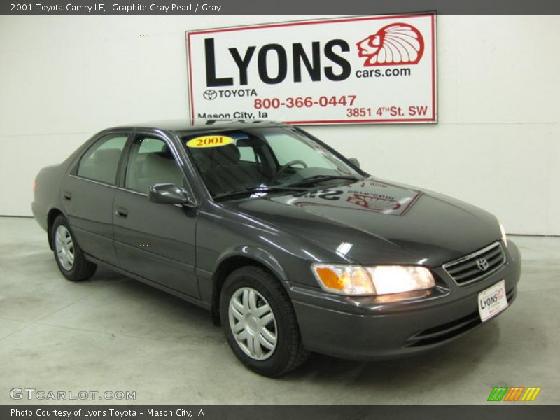 Graphite Gray Pearl / Gray 2001 Toyota Camry LE