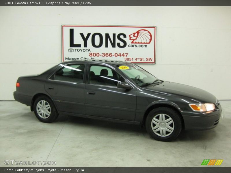 Graphite Gray Pearl / Gray 2001 Toyota Camry LE