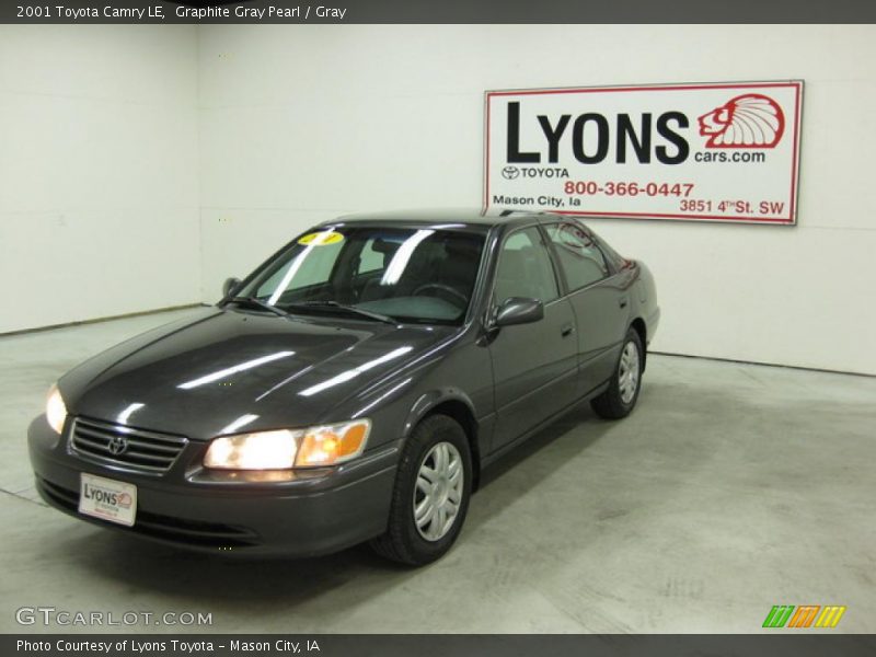 Graphite Gray Pearl / Gray 2001 Toyota Camry LE