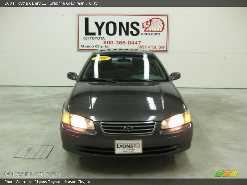 Graphite Gray Pearl / Gray 2001 Toyota Camry LE