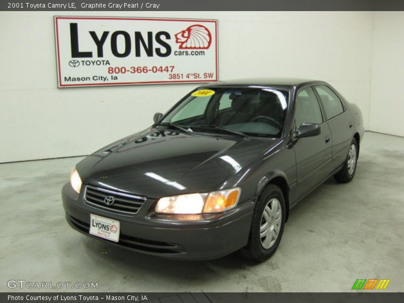 Graphite Gray Pearl / Gray 2001 Toyota Camry LE