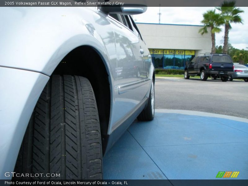 Reflex Silver Metallic / Grey 2005 Volkswagen Passat GLX Wagon