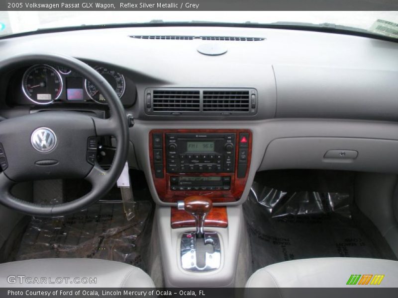 Reflex Silver Metallic / Grey 2005 Volkswagen Passat GLX Wagon