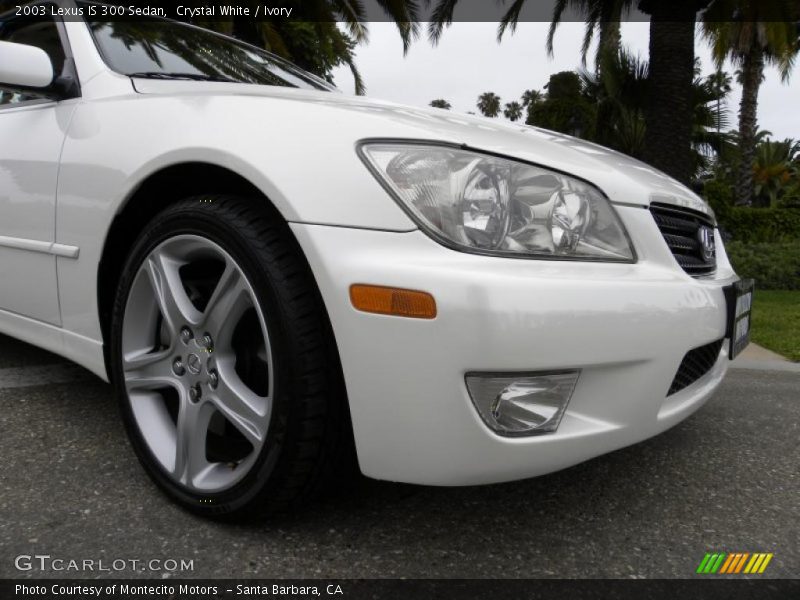 Crystal White / Ivory 2003 Lexus IS 300 Sedan