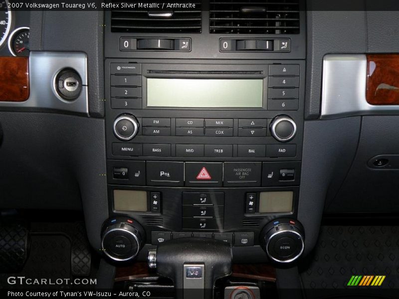 Reflex Silver Metallic / Anthracite 2007 Volkswagen Touareg V6