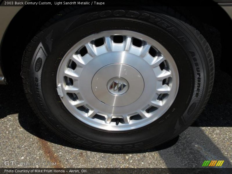 Light Sandrift Metallic / Taupe 2003 Buick Century Custom
