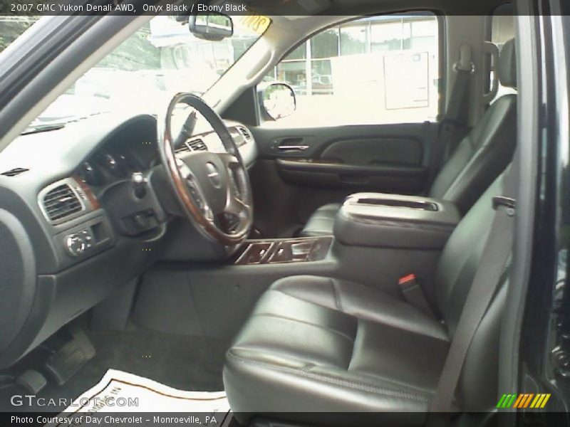 Onyx Black / Ebony Black 2007 GMC Yukon Denali AWD