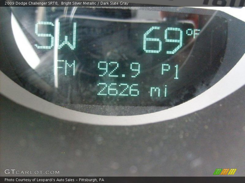 Bright Silver Metallic / Dark Slate Gray 2009 Dodge Challenger SRT8