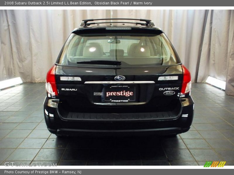 Obsidian Black Pearl / Warm Ivory 2008 Subaru Outback 2.5i Limited L.L.Bean Edition