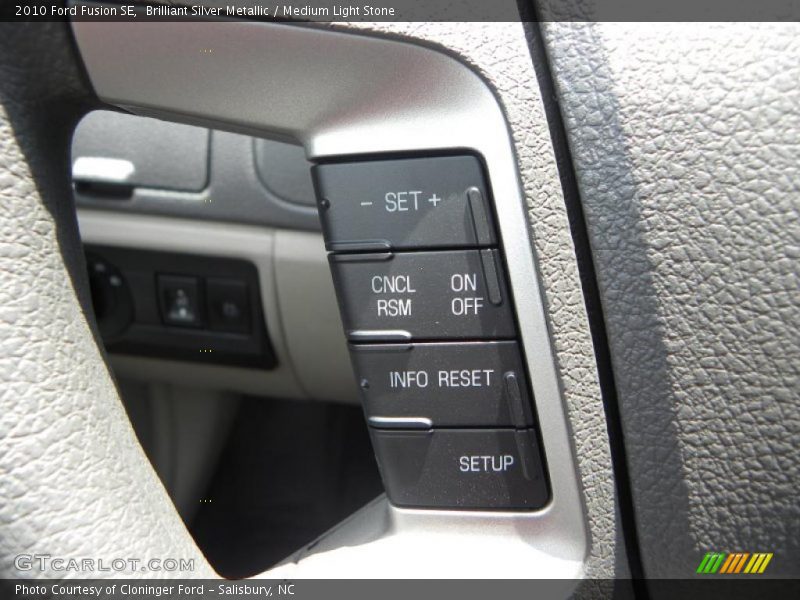 Brilliant Silver Metallic / Medium Light Stone 2010 Ford Fusion SE
