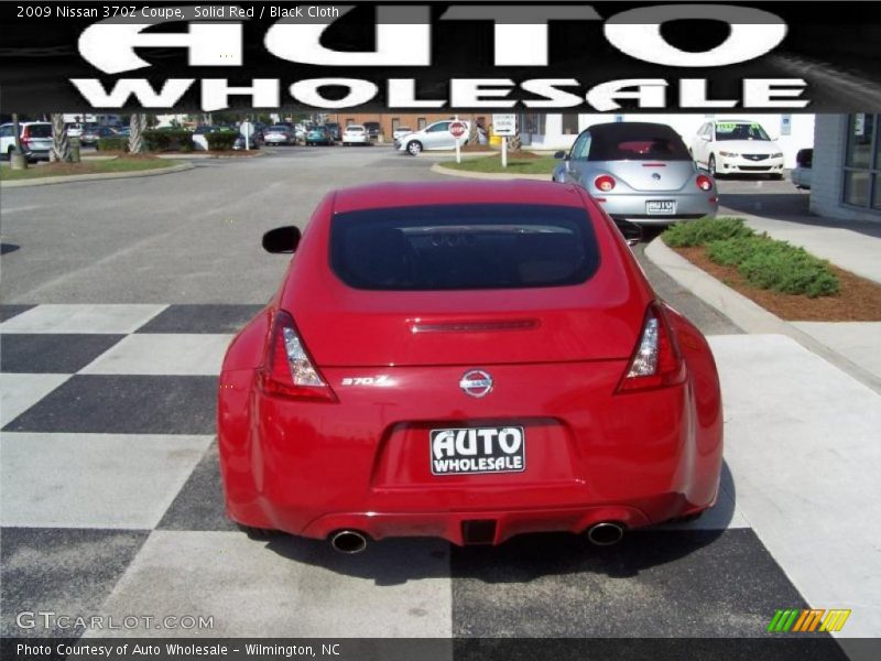 Solid Red / Black Cloth 2009 Nissan 370Z Coupe