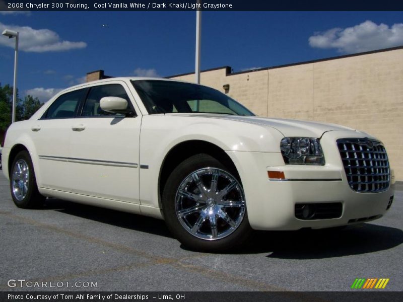 Cool Vanilla White / Dark Khaki/Light Graystone 2008 Chrysler 300 Touring