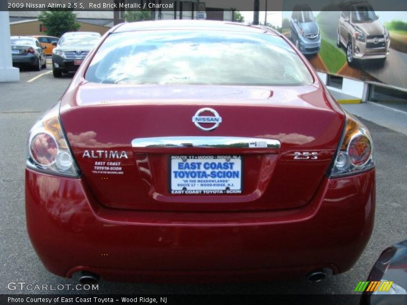 Red Brick Metallic / Charcoal 2009 Nissan Altima 2.5 S
