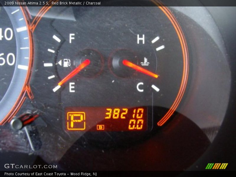 Red Brick Metallic / Charcoal 2009 Nissan Altima 2.5 S