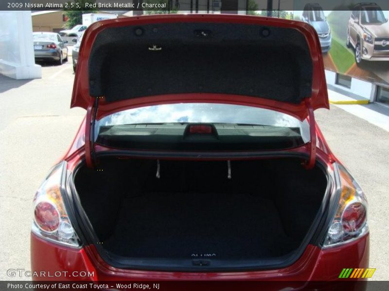 Red Brick Metallic / Charcoal 2009 Nissan Altima 2.5 S