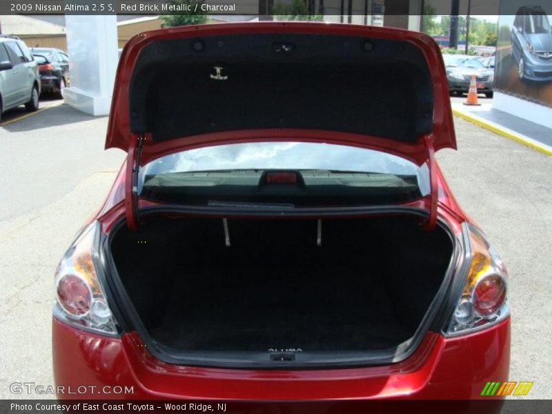 Red Brick Metallic / Charcoal 2009 Nissan Altima 2.5 S