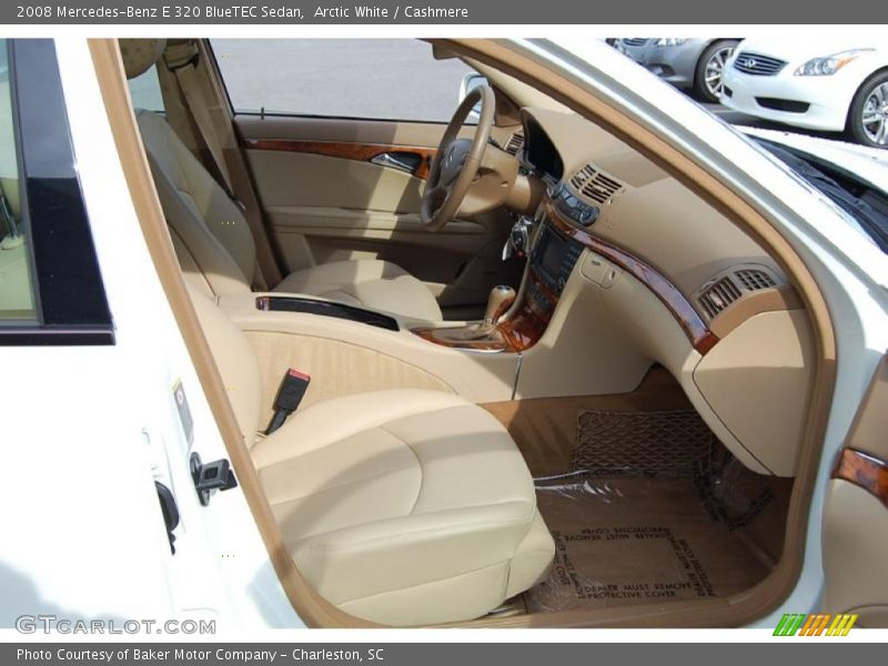Arctic White / Cashmere 2008 Mercedes-Benz E 320 BlueTEC Sedan
