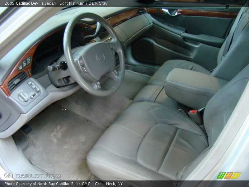 Light Platinum / Dark Gray 2005 Cadillac DeVille Sedan