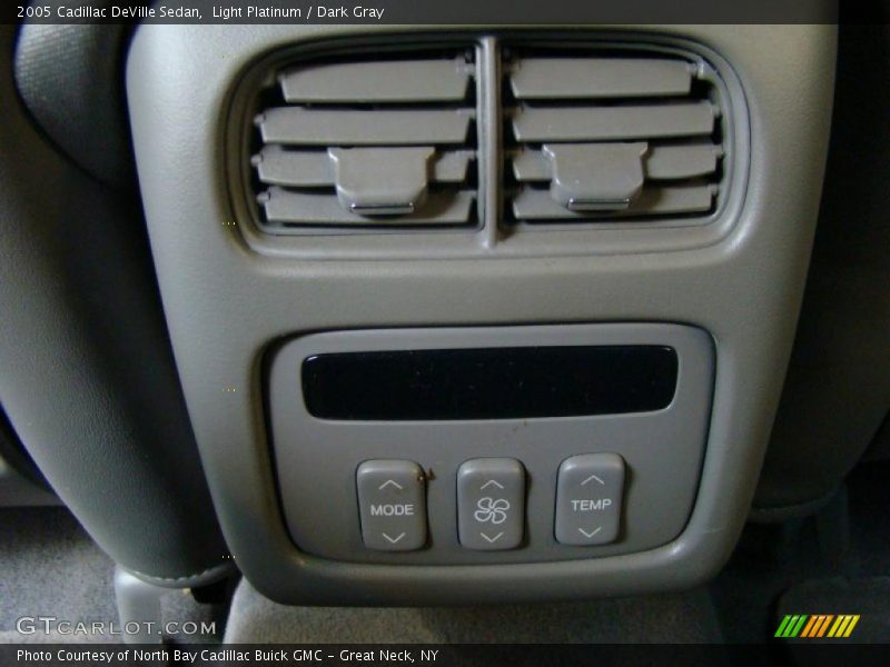 Light Platinum / Dark Gray 2005 Cadillac DeVille Sedan