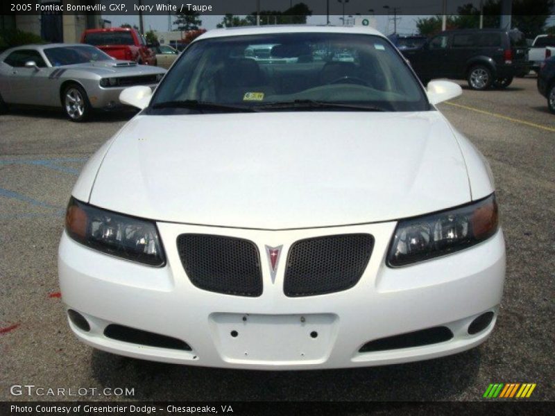 Ivory White / Taupe 2005 Pontiac Bonneville GXP