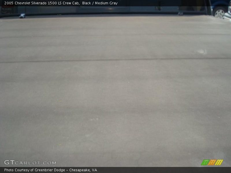 Black / Medium Gray 2005 Chevrolet Silverado 1500 LS Crew Cab