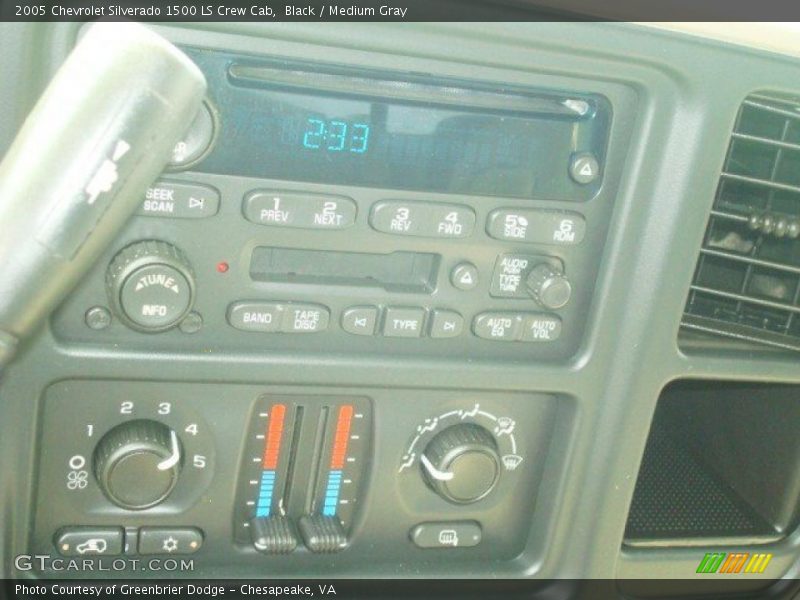 Black / Medium Gray 2005 Chevrolet Silverado 1500 LS Crew Cab