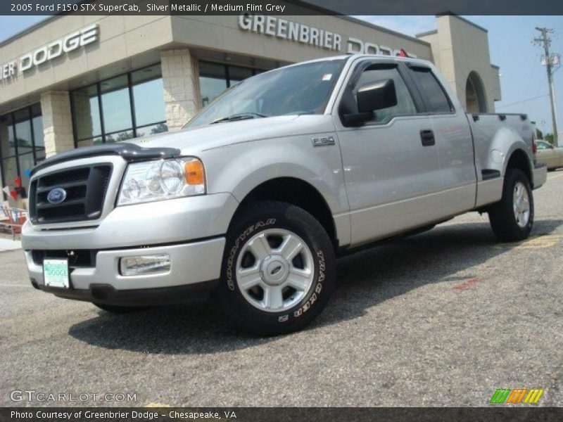 Silver Metallic / Medium Flint Grey 2005 Ford F150 STX SuperCab