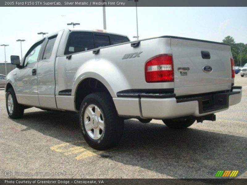 Silver Metallic / Medium Flint Grey 2005 Ford F150 STX SuperCab