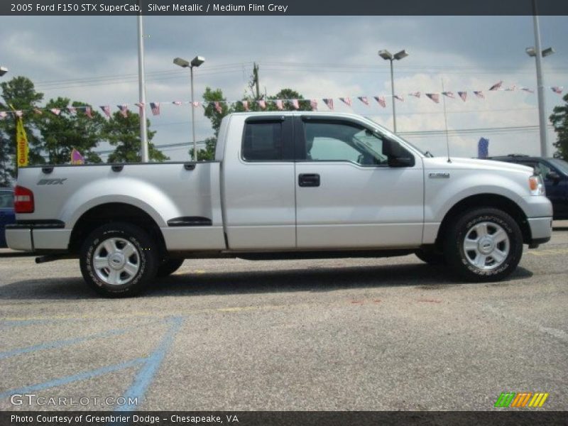 Silver Metallic / Medium Flint Grey 2005 Ford F150 STX SuperCab