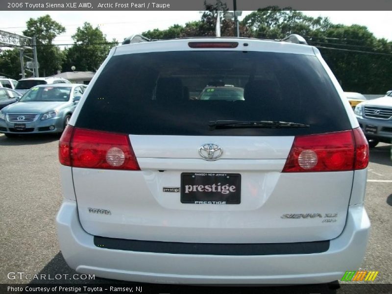 Arctic Frost Pearl / Taupe 2006 Toyota Sienna XLE AWD