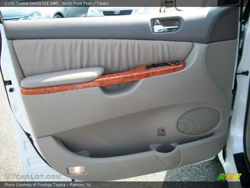 Arctic Frost Pearl / Taupe 2006 Toyota Sienna XLE AWD