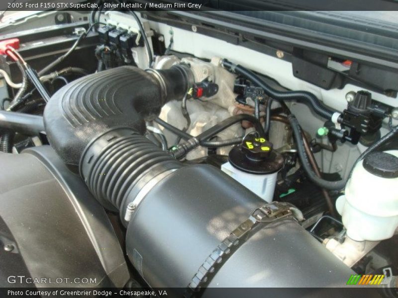 Silver Metallic / Medium Flint Grey 2005 Ford F150 STX SuperCab