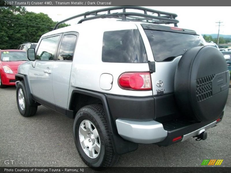 Titanium Metallic / Dark Charcoal 2007 Toyota FJ Cruiser 4WD