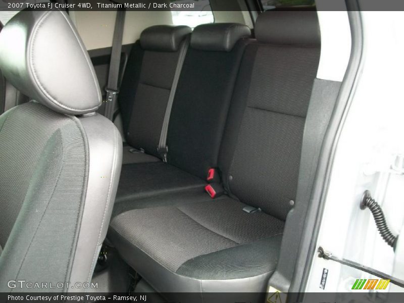 Titanium Metallic / Dark Charcoal 2007 Toyota FJ Cruiser 4WD