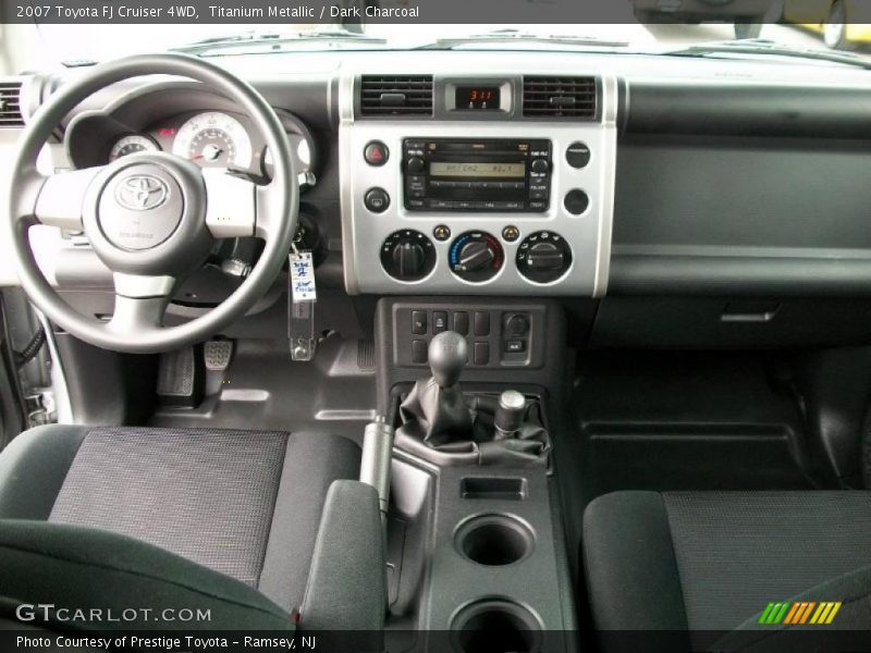 Titanium Metallic / Dark Charcoal 2007 Toyota FJ Cruiser 4WD