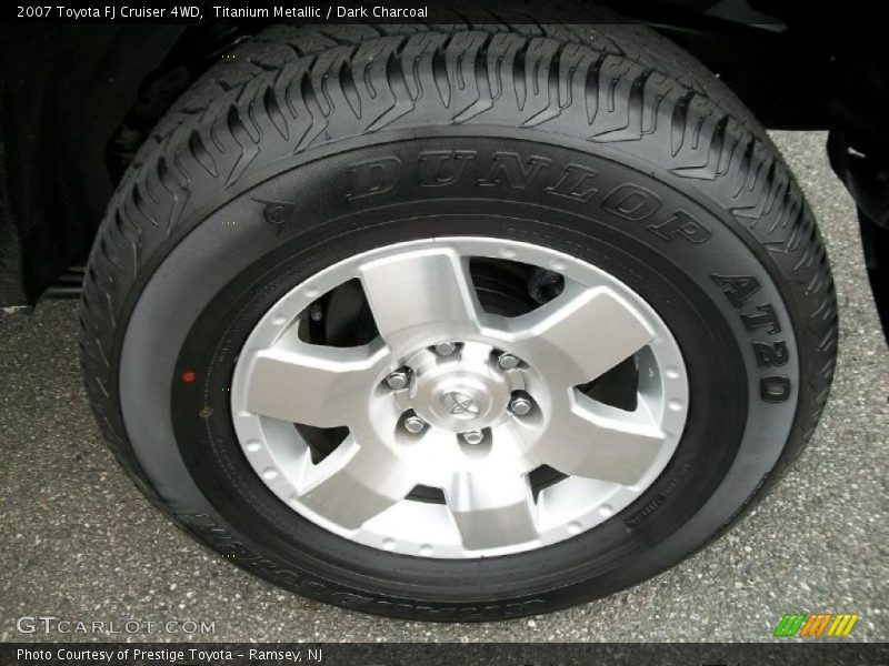 Titanium Metallic / Dark Charcoal 2007 Toyota FJ Cruiser 4WD