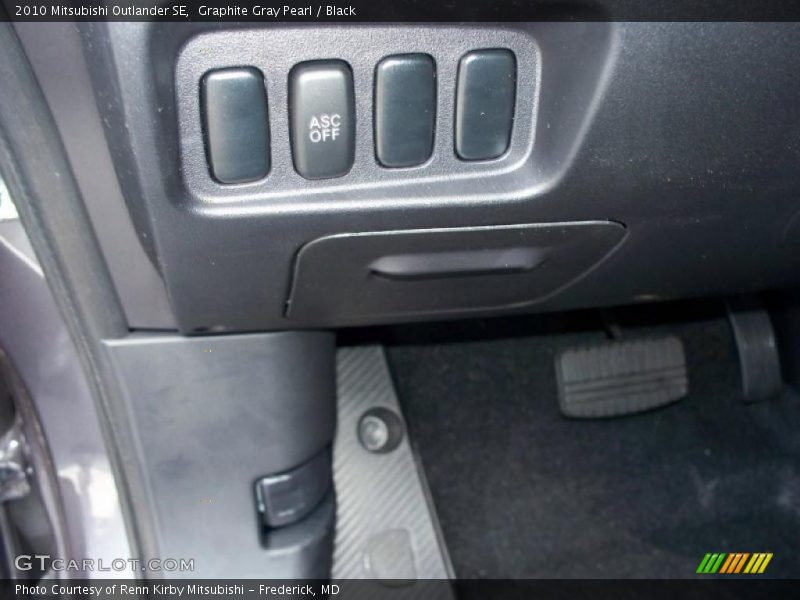 Graphite Gray Pearl / Black 2010 Mitsubishi Outlander SE