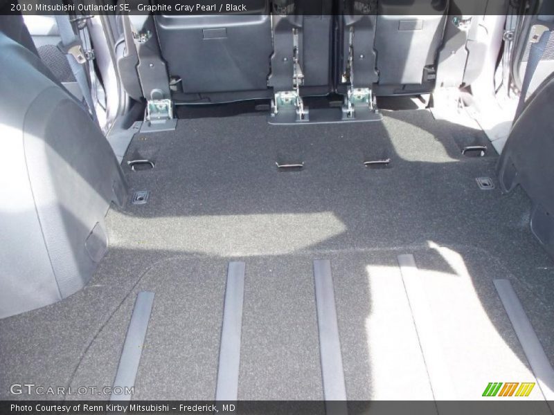 Graphite Gray Pearl / Black 2010 Mitsubishi Outlander SE