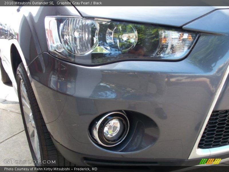 Graphite Gray Pearl / Black 2010 Mitsubishi Outlander SE