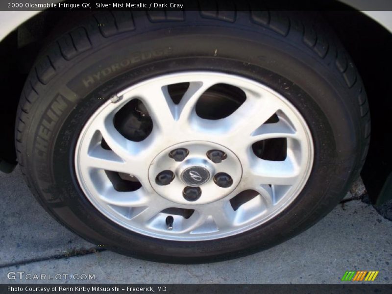Silver Mist Metallic / Dark Gray 2000 Oldsmobile Intrigue GX