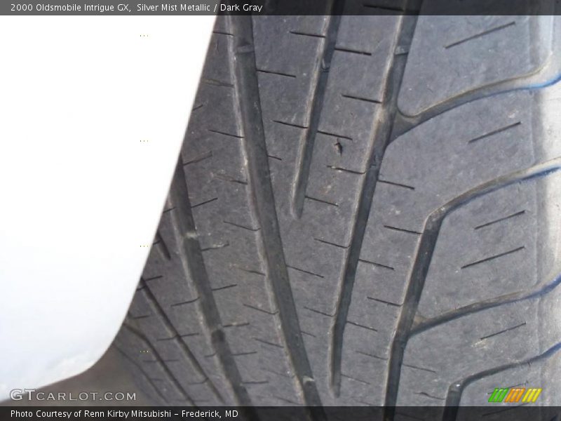 Silver Mist Metallic / Dark Gray 2000 Oldsmobile Intrigue GX