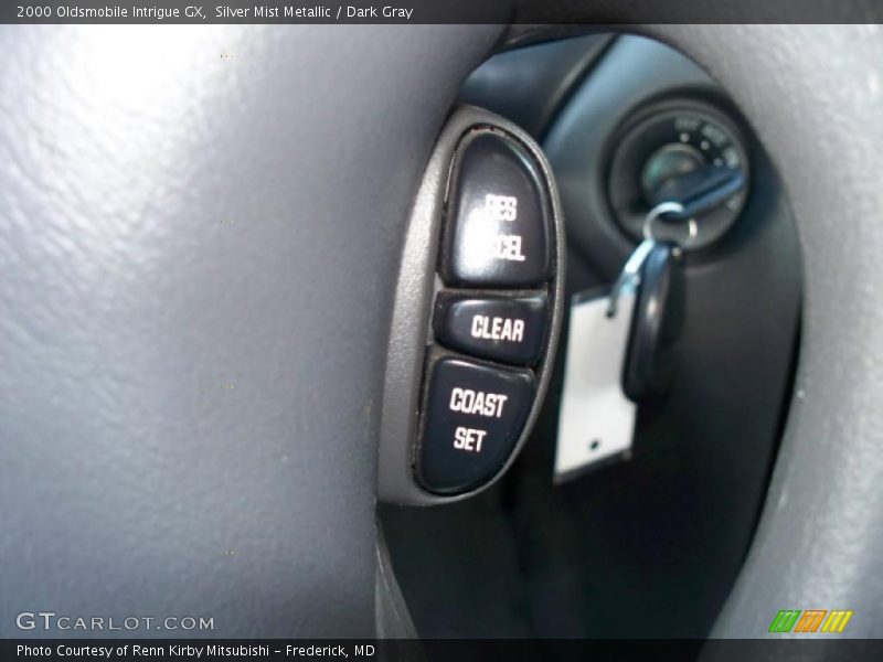Silver Mist Metallic / Dark Gray 2000 Oldsmobile Intrigue GX