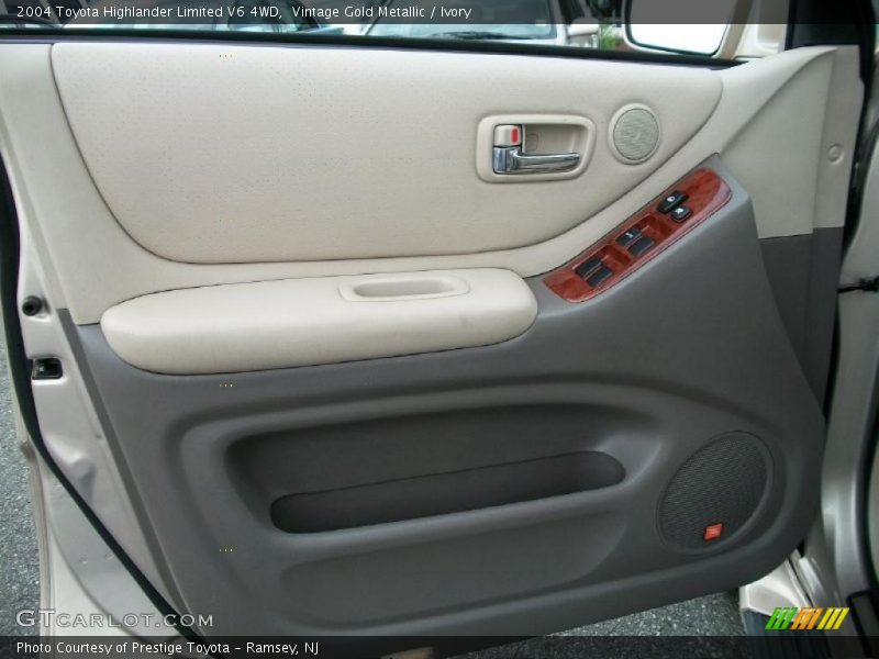 Vintage Gold Metallic / Ivory 2004 Toyota Highlander Limited V6 4WD