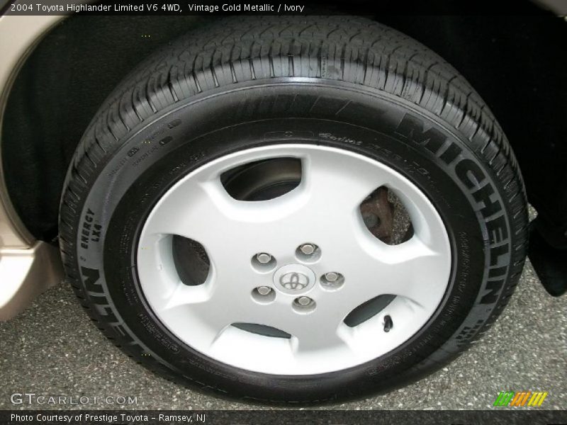Vintage Gold Metallic / Ivory 2004 Toyota Highlander Limited V6 4WD