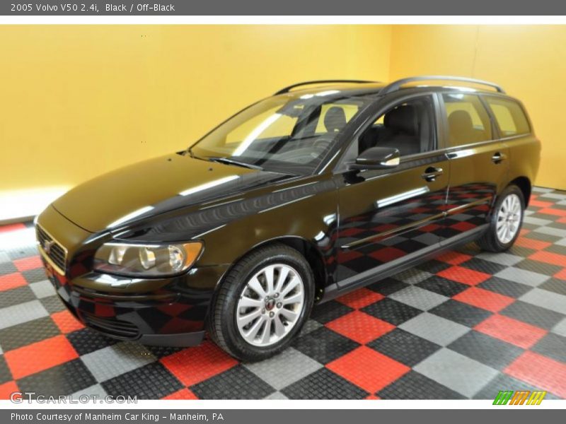 Black / Off-Black 2005 Volvo V50 2.4i