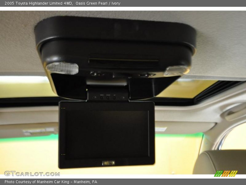 Oasis Green Pearl / Ivory 2005 Toyota Highlander Limited 4WD