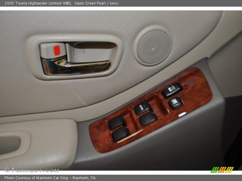 Oasis Green Pearl / Ivory 2005 Toyota Highlander Limited 4WD