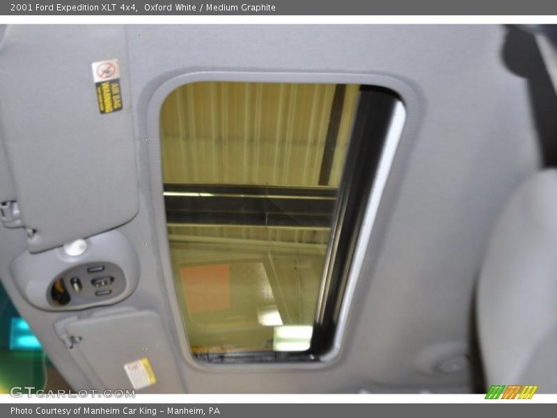 Oxford White / Medium Graphite 2001 Ford Expedition XLT 4x4